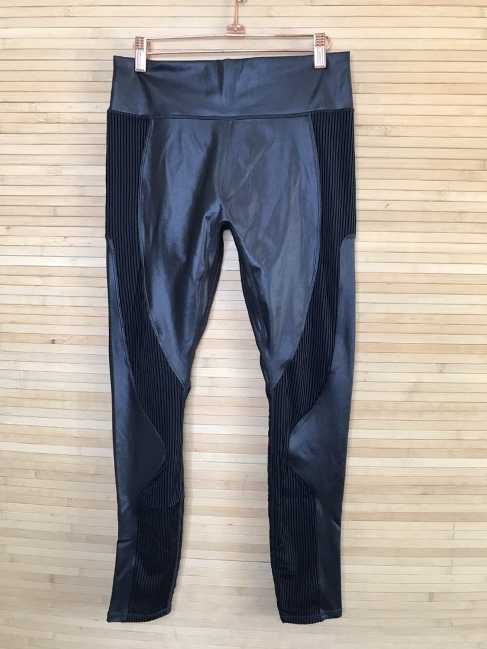 $95 Fabletics Motion365+ Contour High-Waisted Legging Black Shine NWT size L